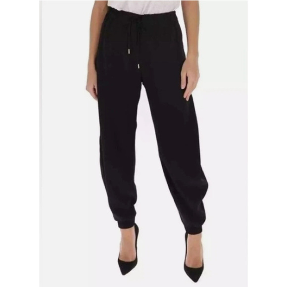 Chloe Crepe Joggers Pants Black Baggy Pull On 40, 8 US Modern Luxury Classic - Picture 1 of 10